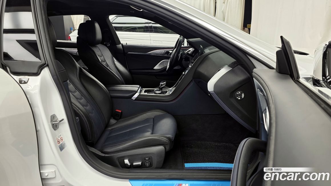 BMW 8-Series 2021