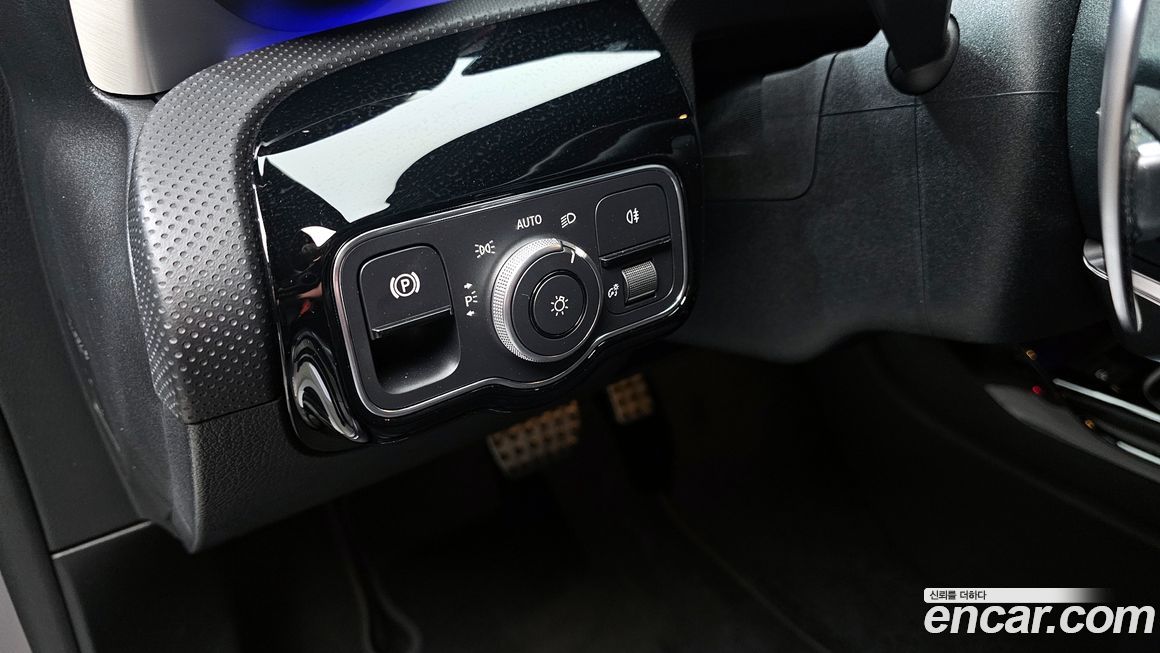 Mercedes-Benz CLA-Class 2023