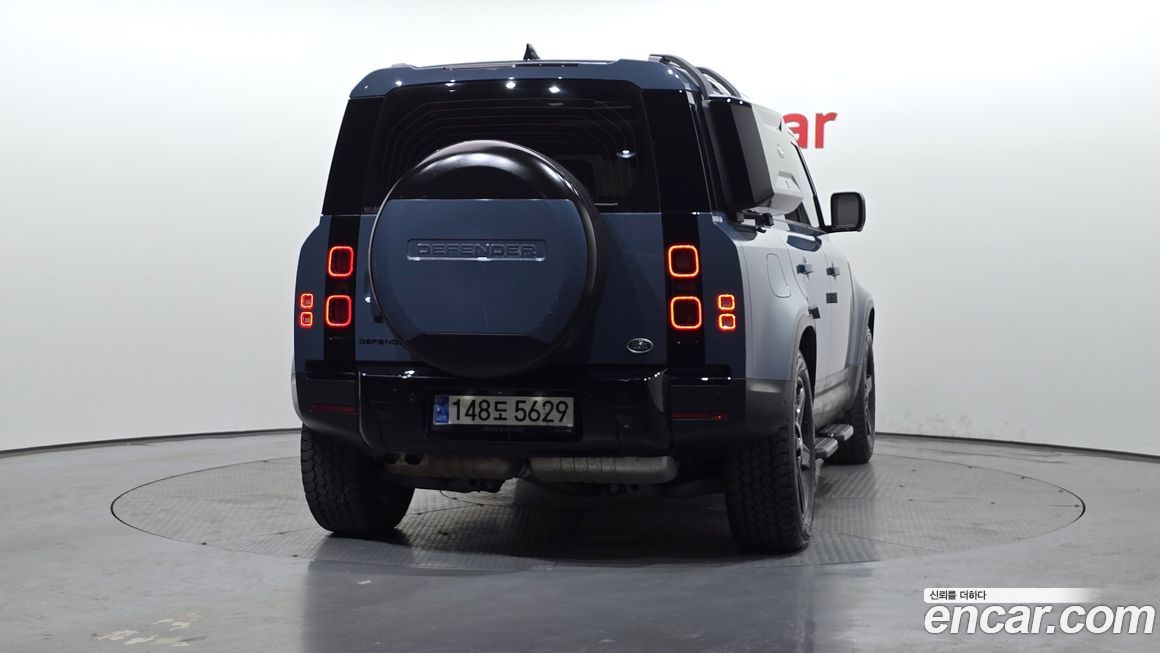 Land Rover Defender 2023