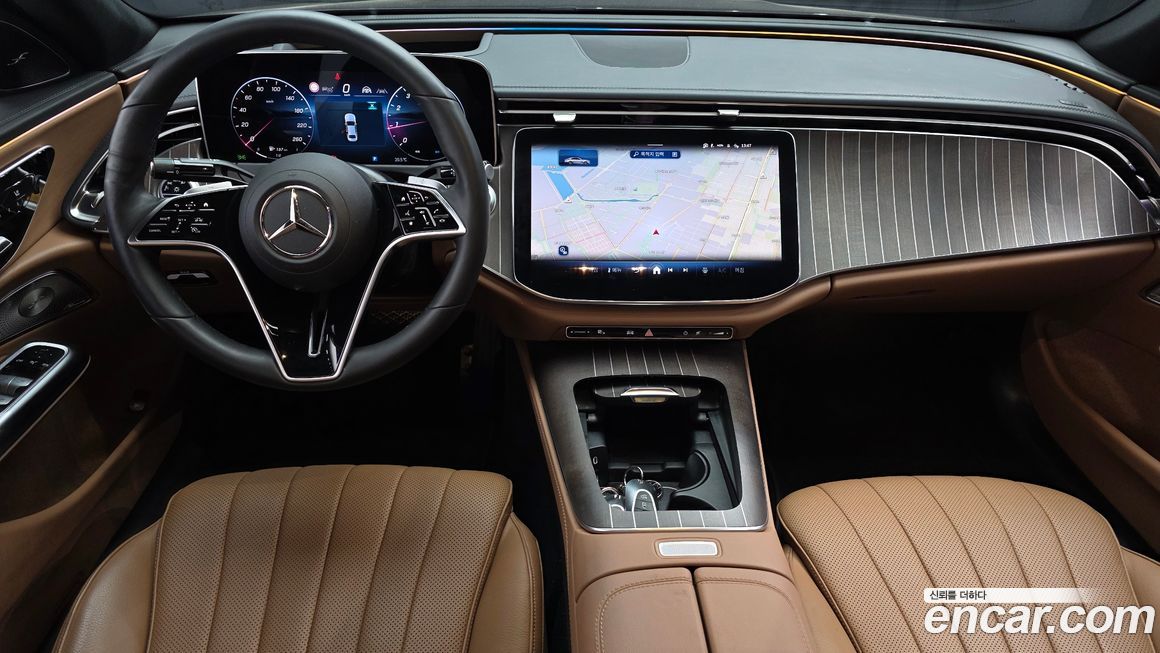 Mercedes-Benz E-Class 2024