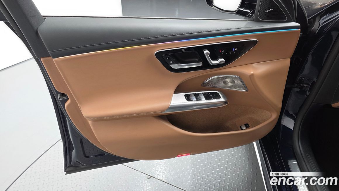 Mercedes-Benz E-Class 2024