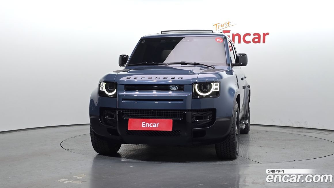 Land Rover Defender 2023
