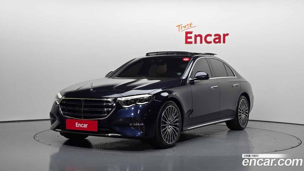 Mercedes-Benz E-Class 2024