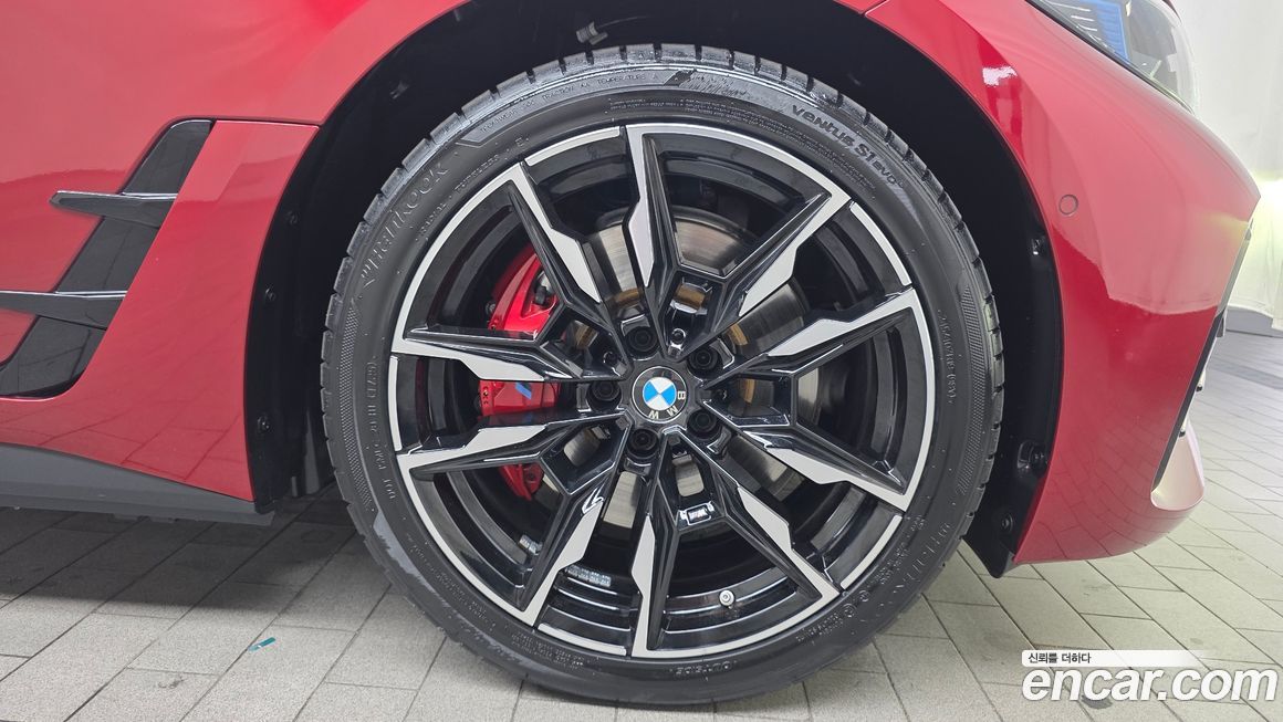 BMW i4 2025