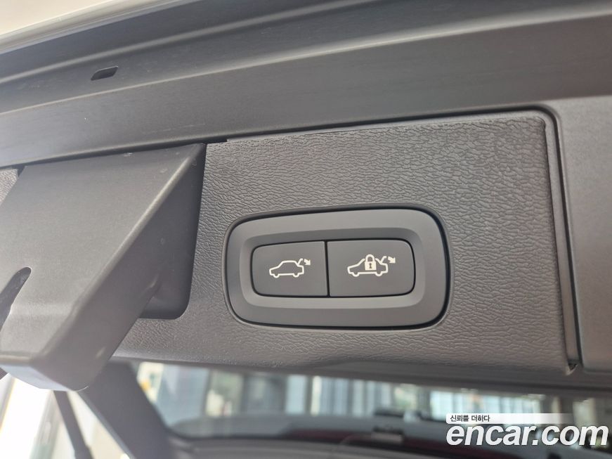Volvo XC60 2026