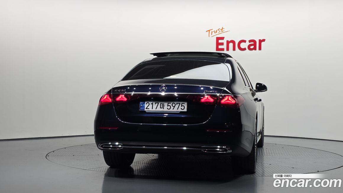 Mercedes-Benz E-Class 2024