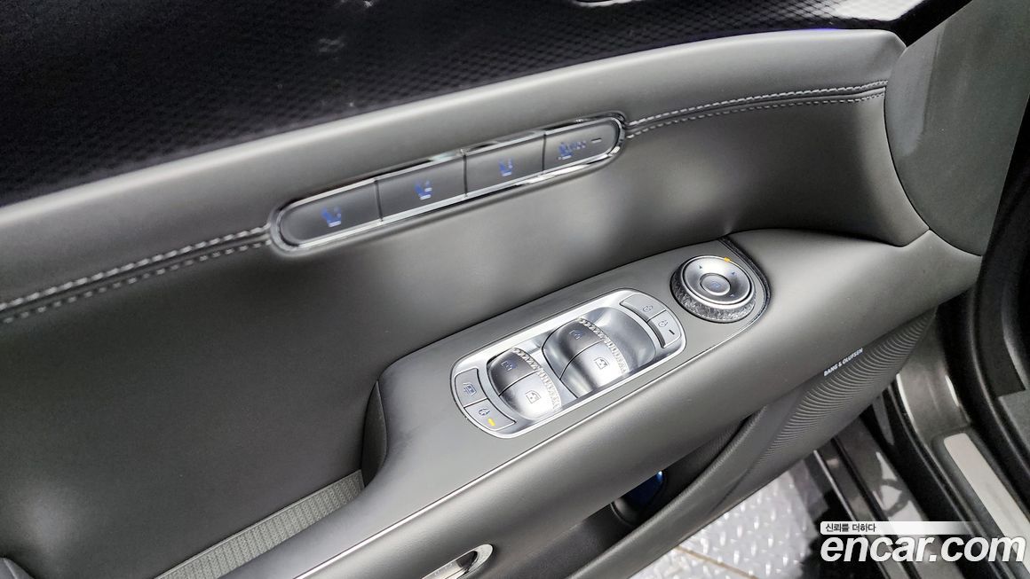 Genesis G90 2023