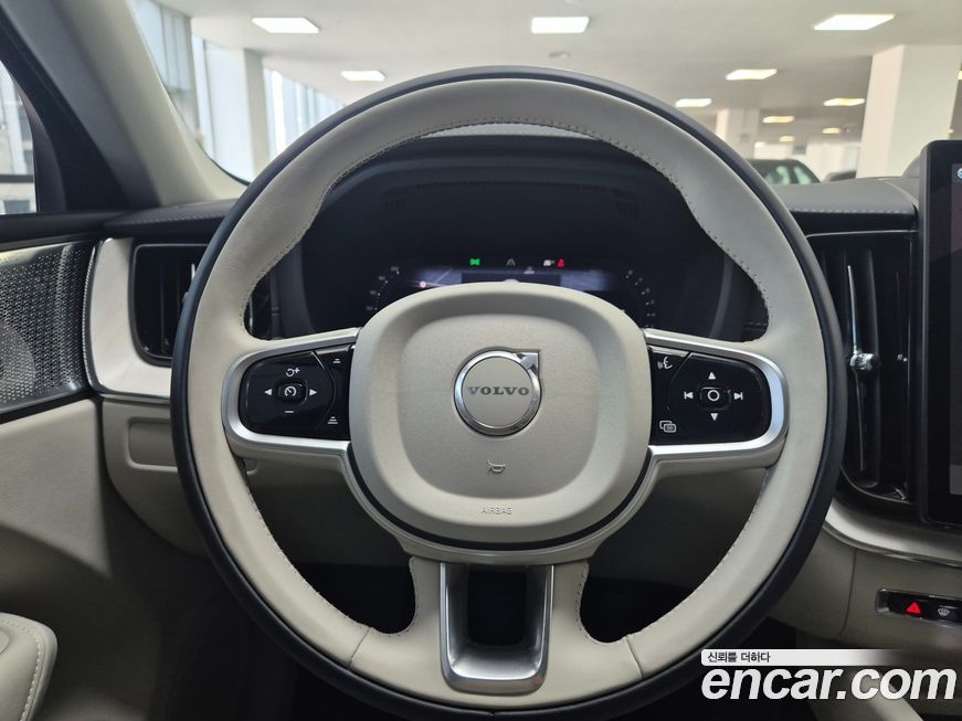 Volvo XC60 2026