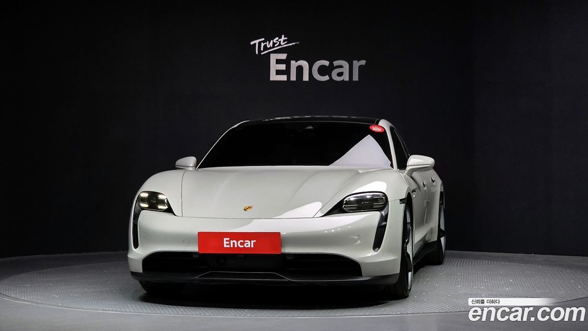 Porsche Taycan 2022