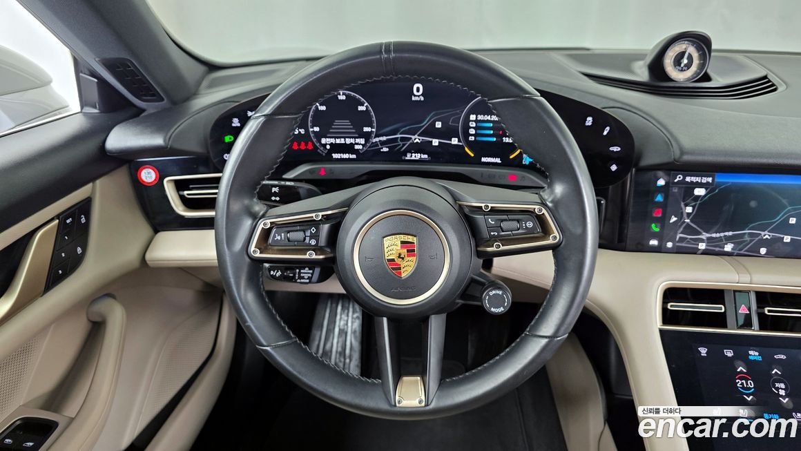 Porsche Taycan 2022