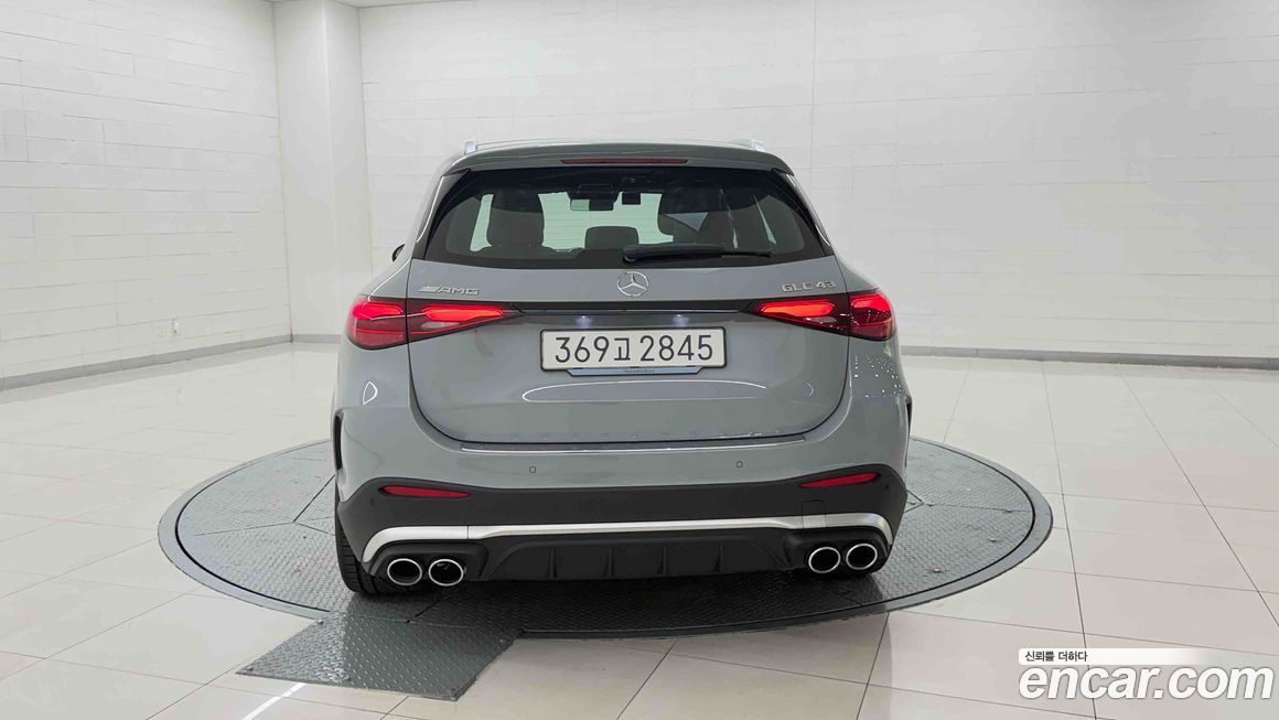 Mercedes-Benz GLC-Class 2025