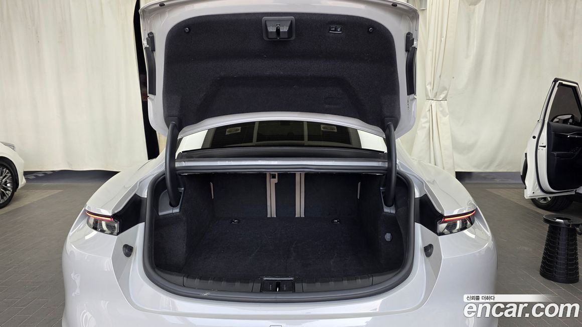 Porsche Taycan 2022
