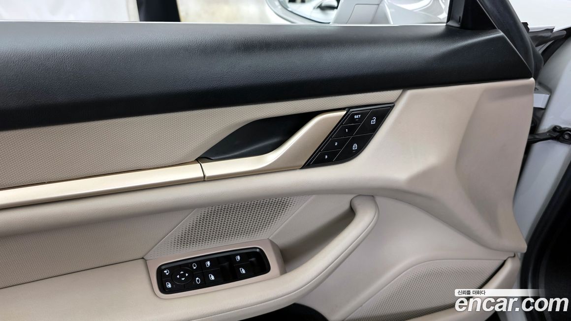 Porsche Taycan 2022