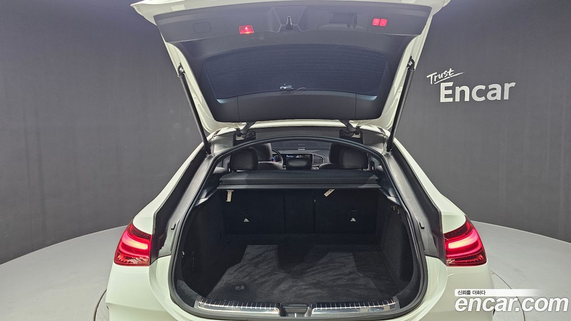 Mercedes-Benz GLE-Class 2023