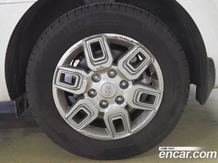 Hyundai Staria 2024