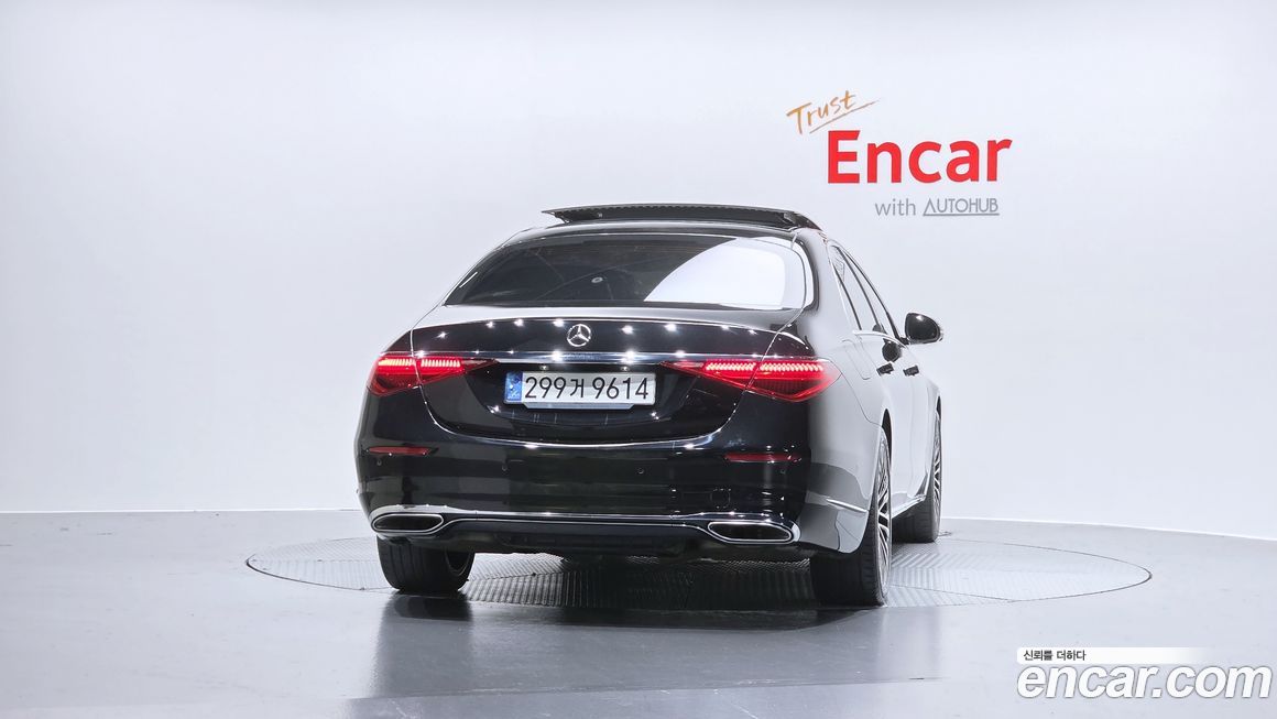 Mercedes-Benz S-Class 2021