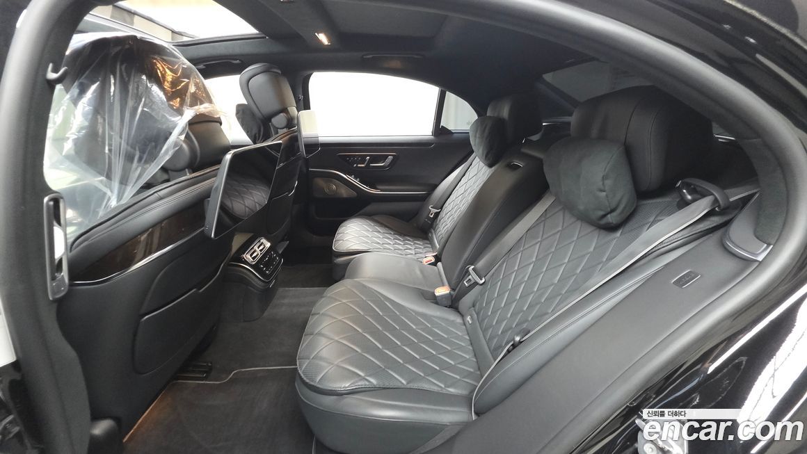 Mercedes-Benz S-Class 2021