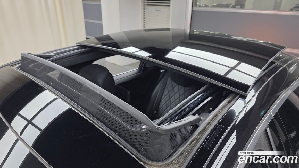 Mercedes-Benz S-Class 2021