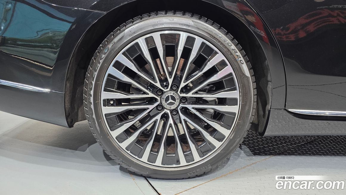 Mercedes-Benz S-Class 2021