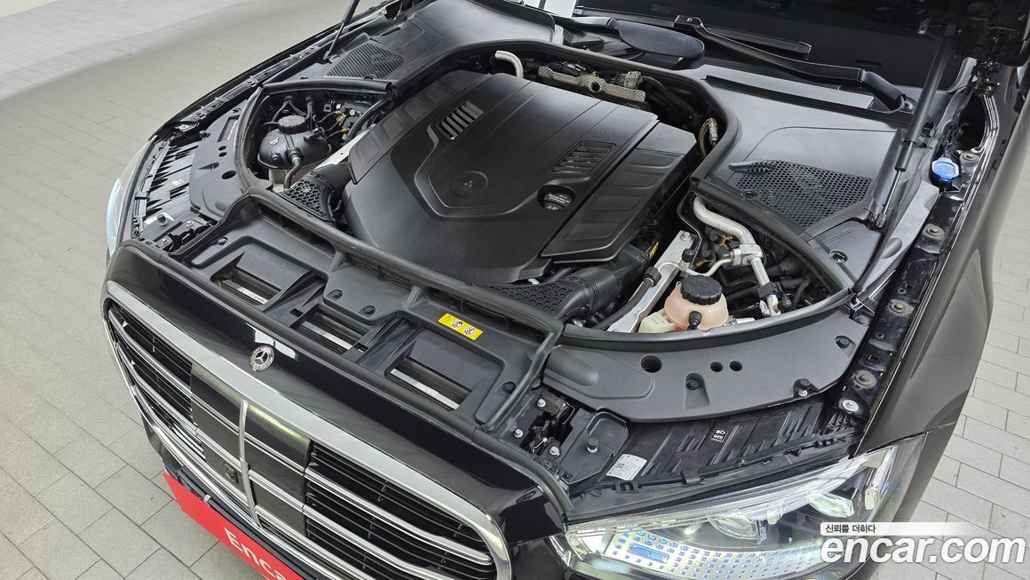 Mercedes-Benz S-Class 2021