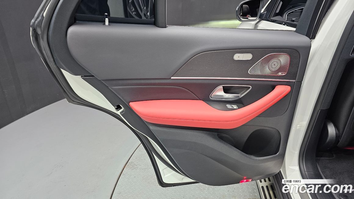 Mercedes-Benz GLE-Class 2023
