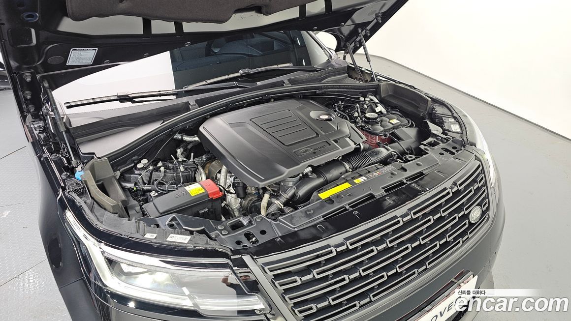 Land Rover Range Rover Velar 2024