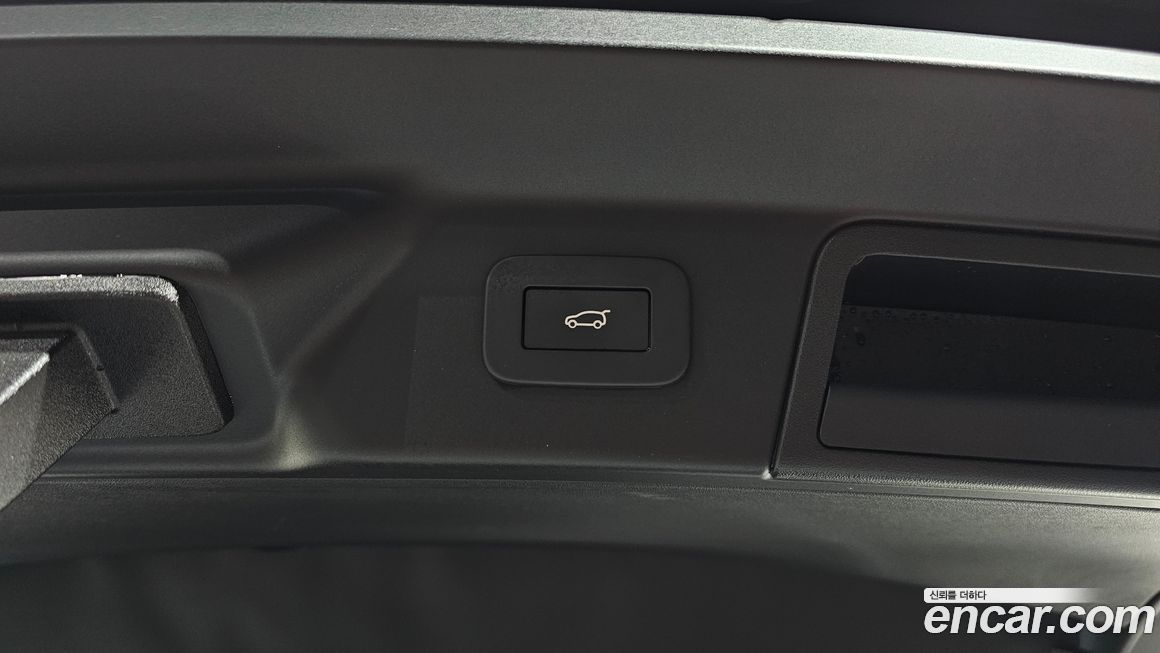 Land Rover Range Rover Velar 2024