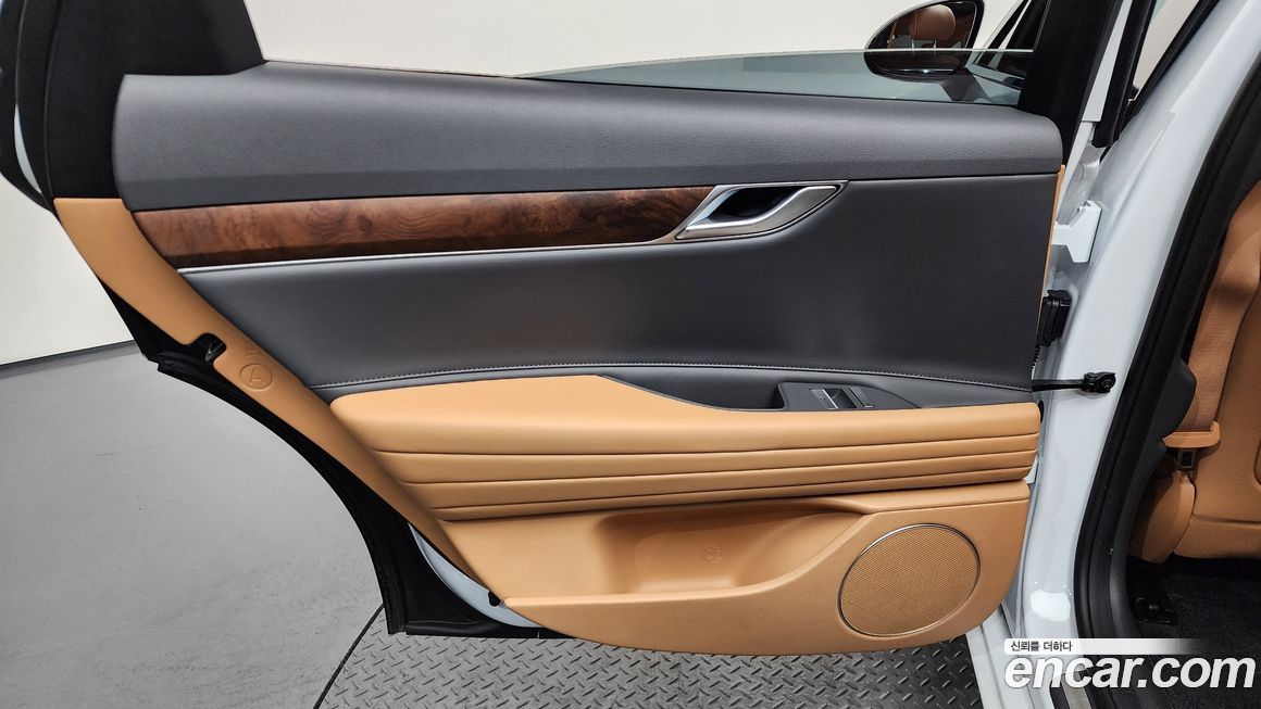 Genesis G80 2021