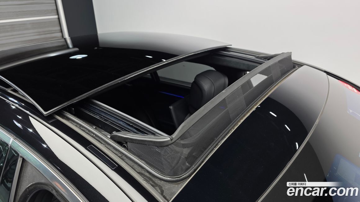 Mercedes-Benz S-Class 2021