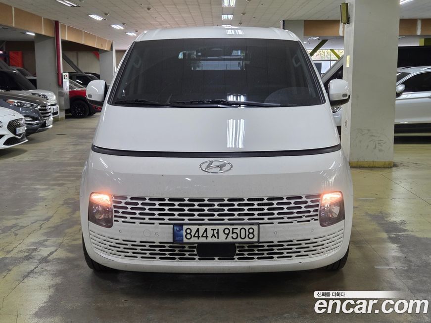 Hyundai Staria 2024