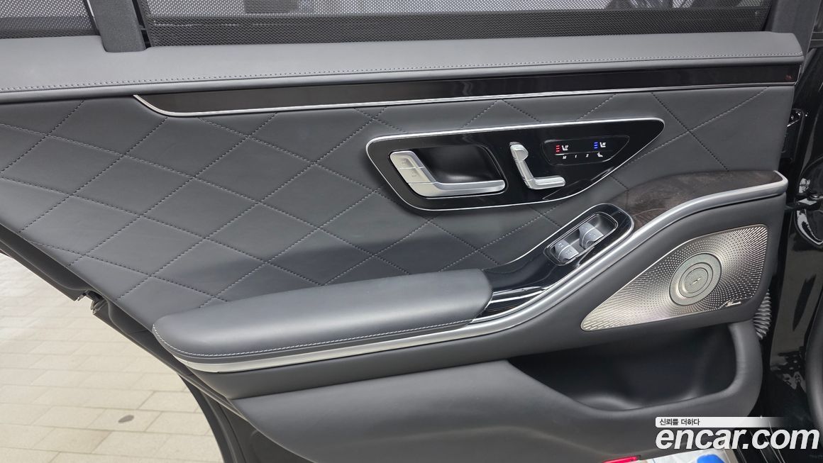 Mercedes-Benz S-Class 2021