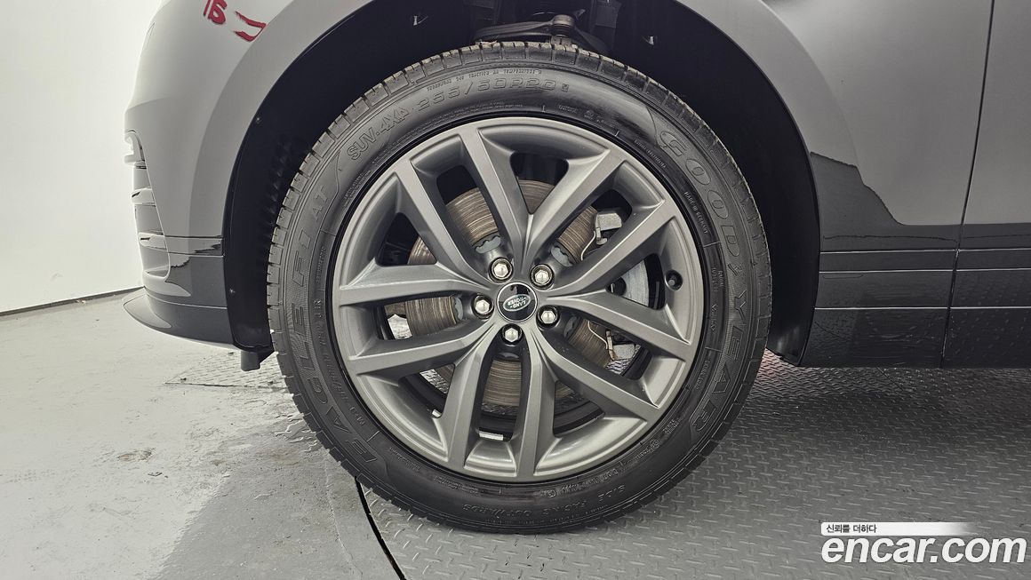 Land Rover Range Rover Velar 2024