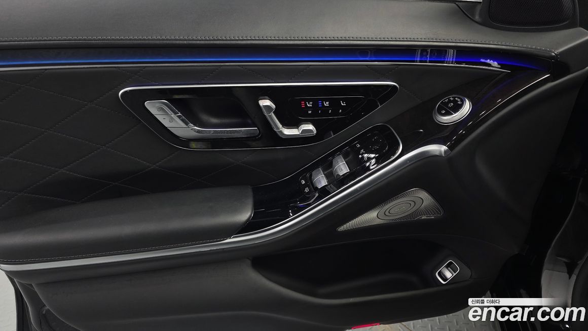 Mercedes-Benz S-Class 2021