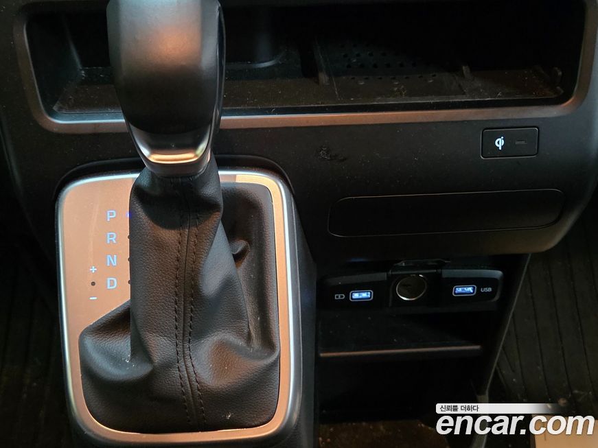 Hyundai Staria 2024