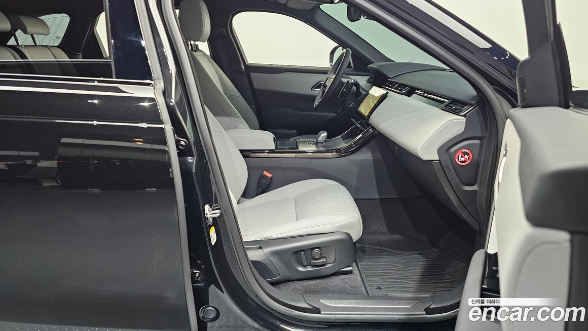 Land Rover Range Rover Velar 2024