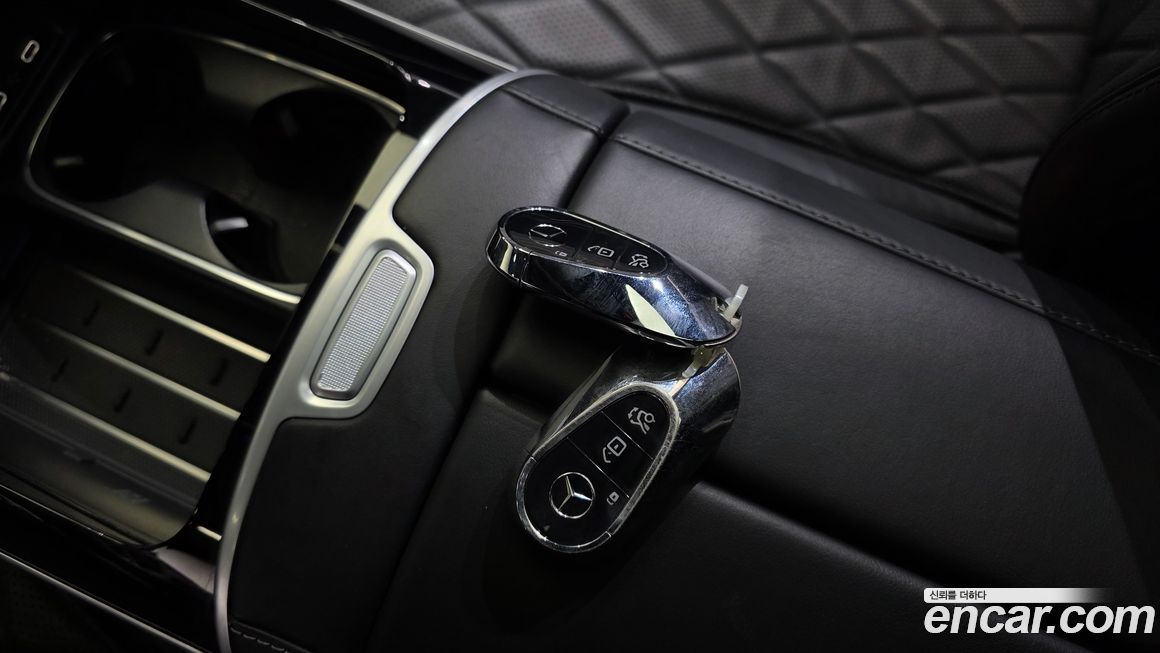 Mercedes-Benz S-Class 2021