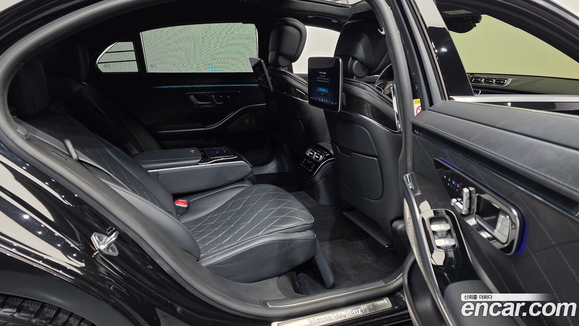 Mercedes-Benz S-Class 2021
