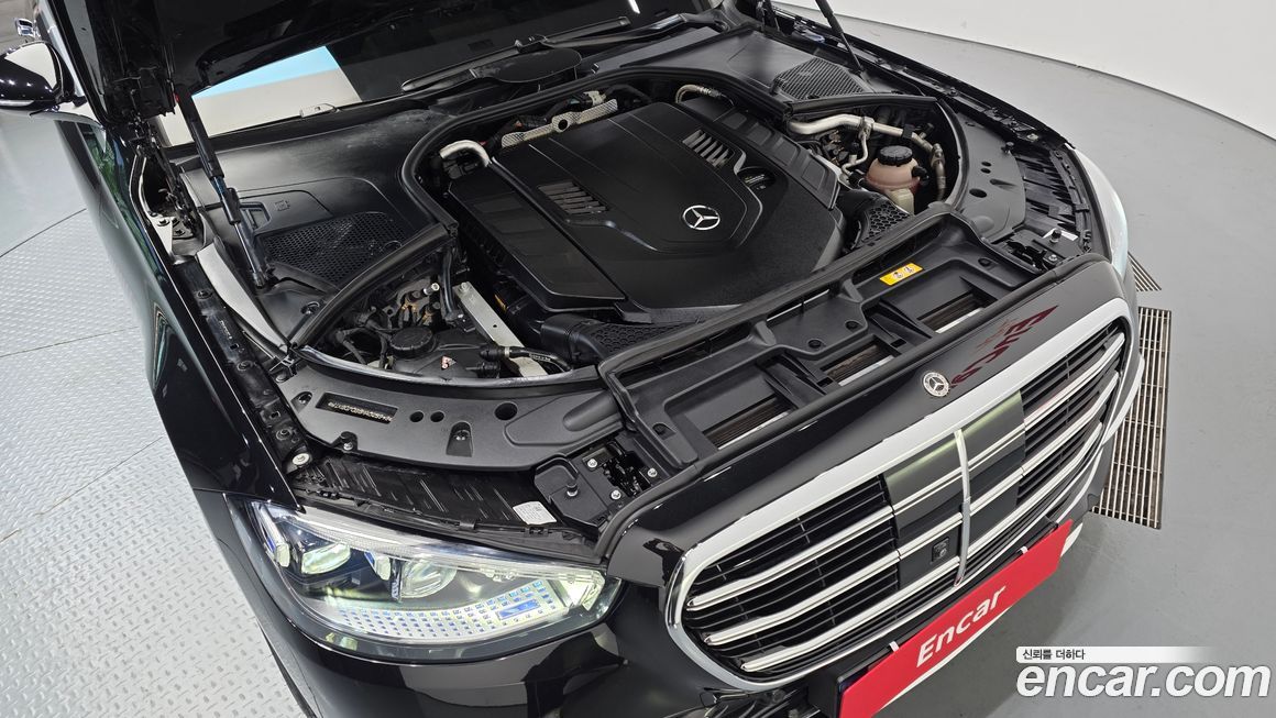 Mercedes-Benz S-Class 2021