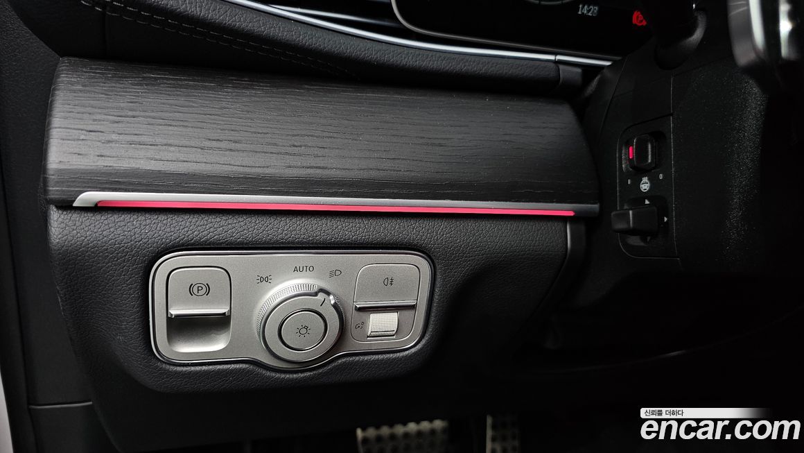 Mercedes-Benz GLE-Class 2023