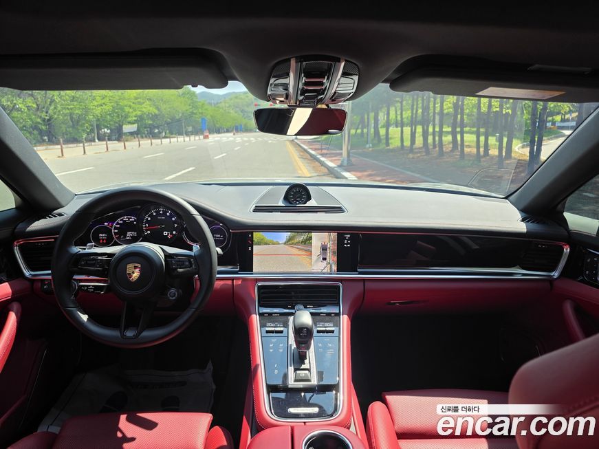Porsche Panamera 2022