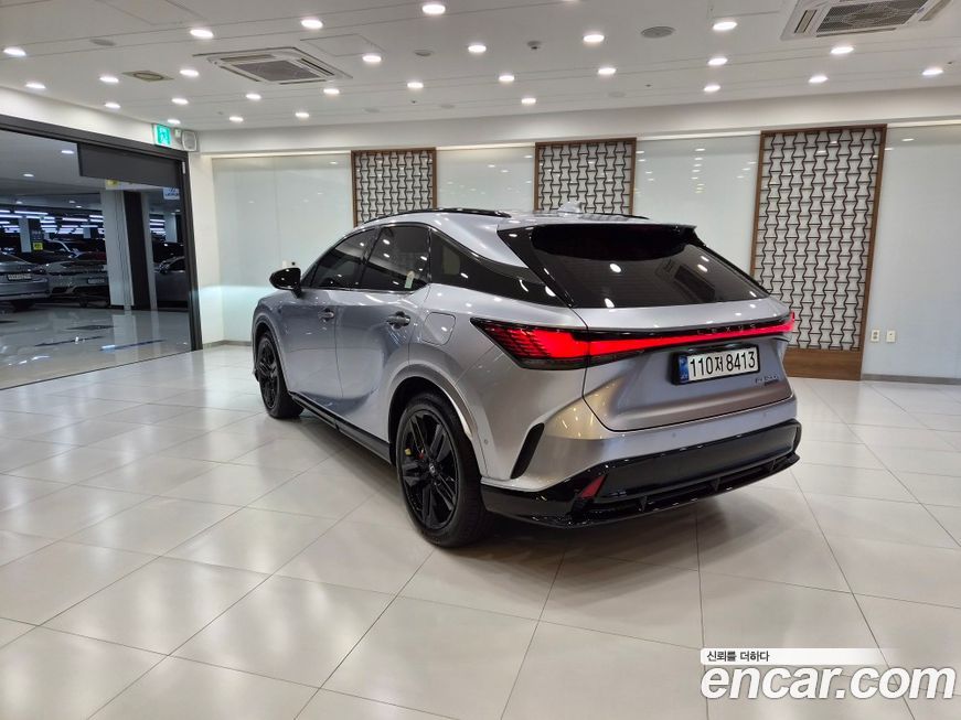 Lexus RX 2025