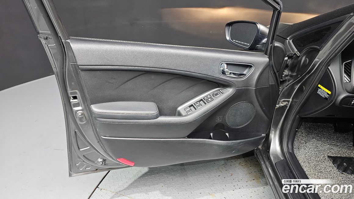 Kia K3 2013