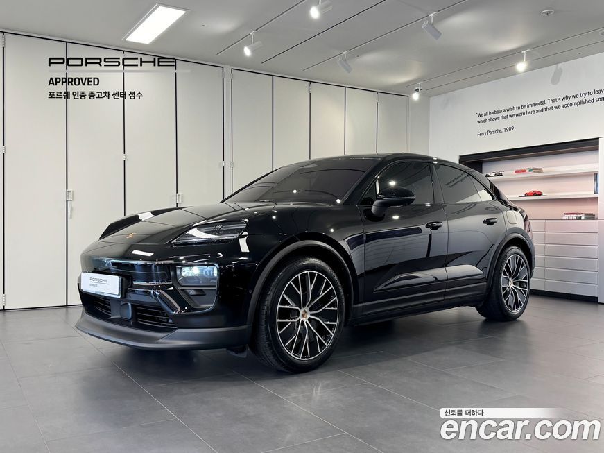 Porsche Macan 2025