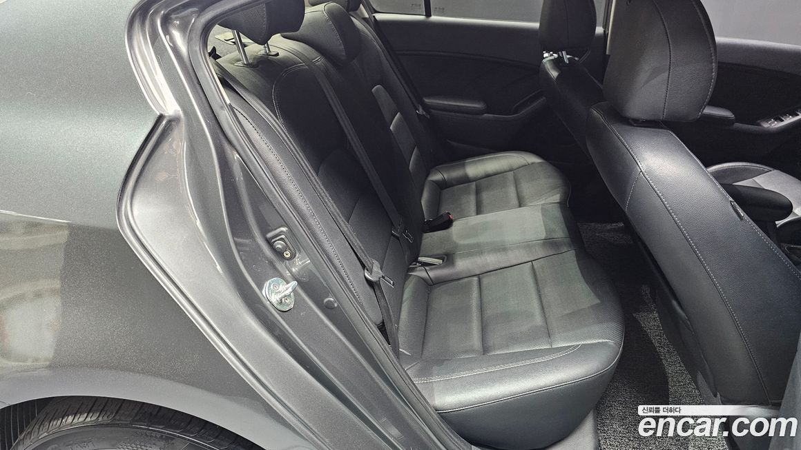 Kia K3 2013