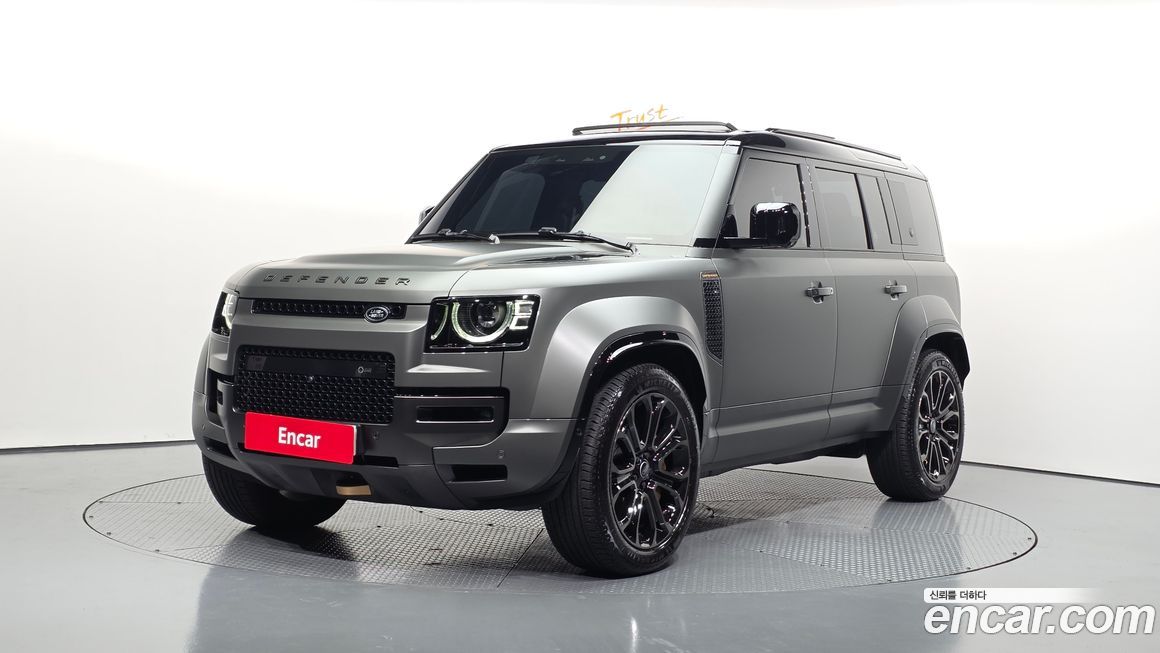 Land Rover Defender 2025