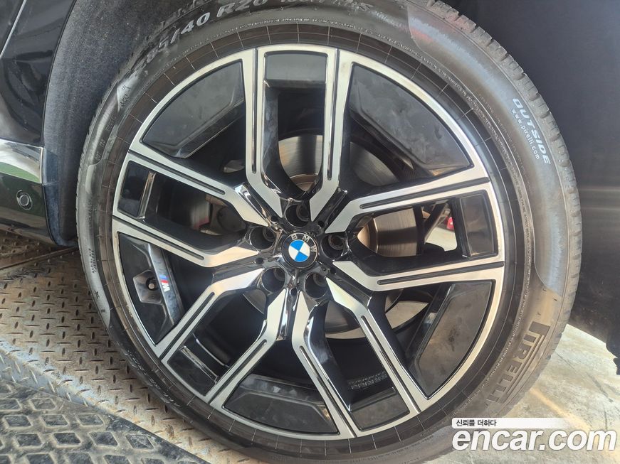 BMW 7-Series 2024
