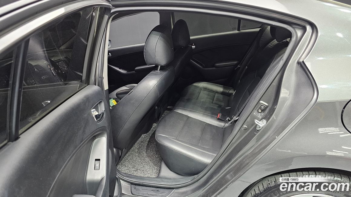 Kia K3 2013