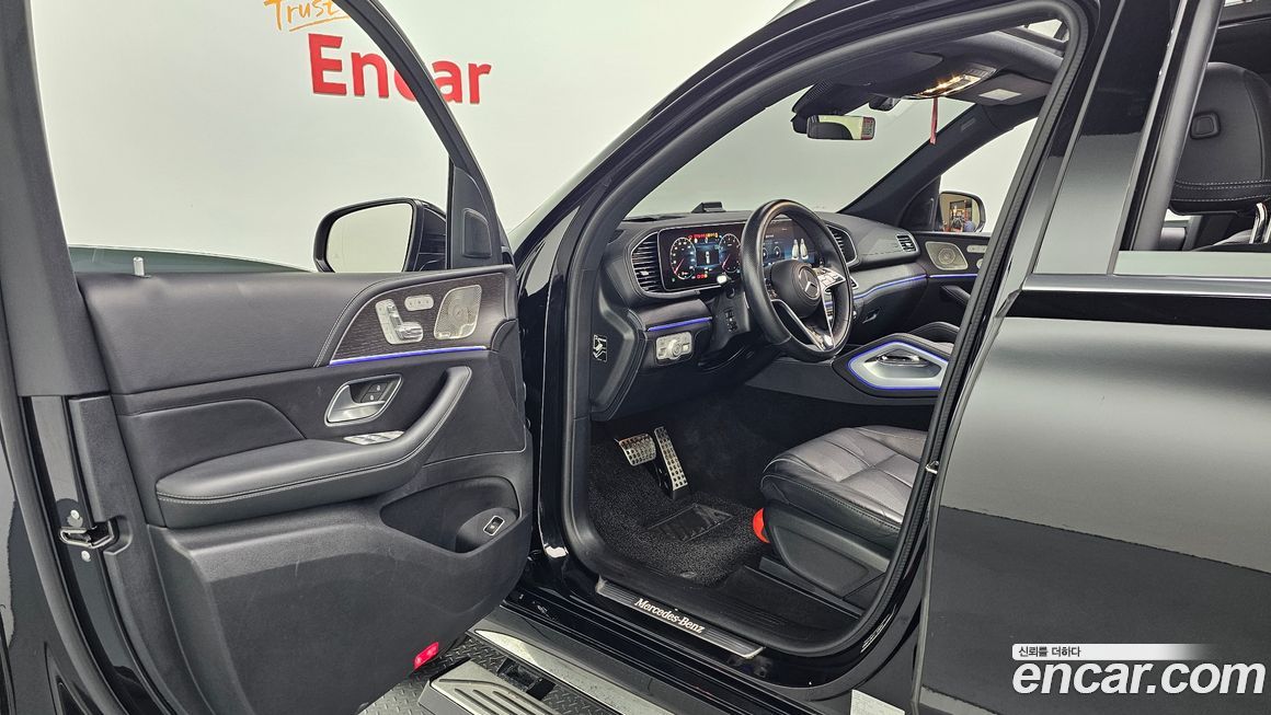 Mercedes-Benz GLS-Class 2024