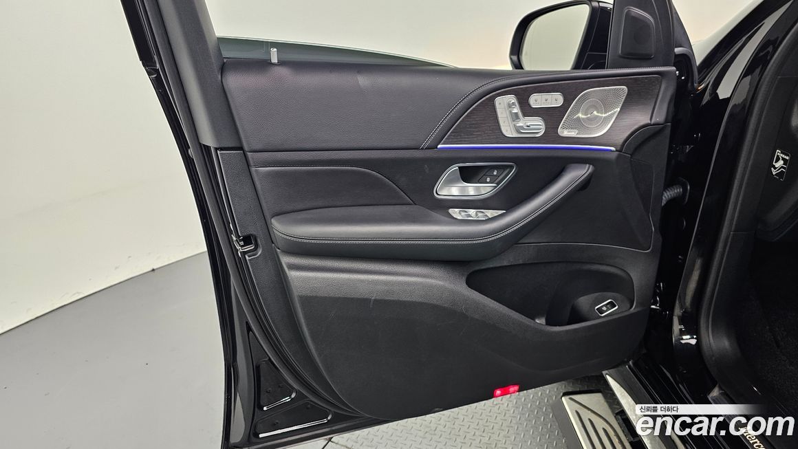 Mercedes-Benz GLS-Class 2024