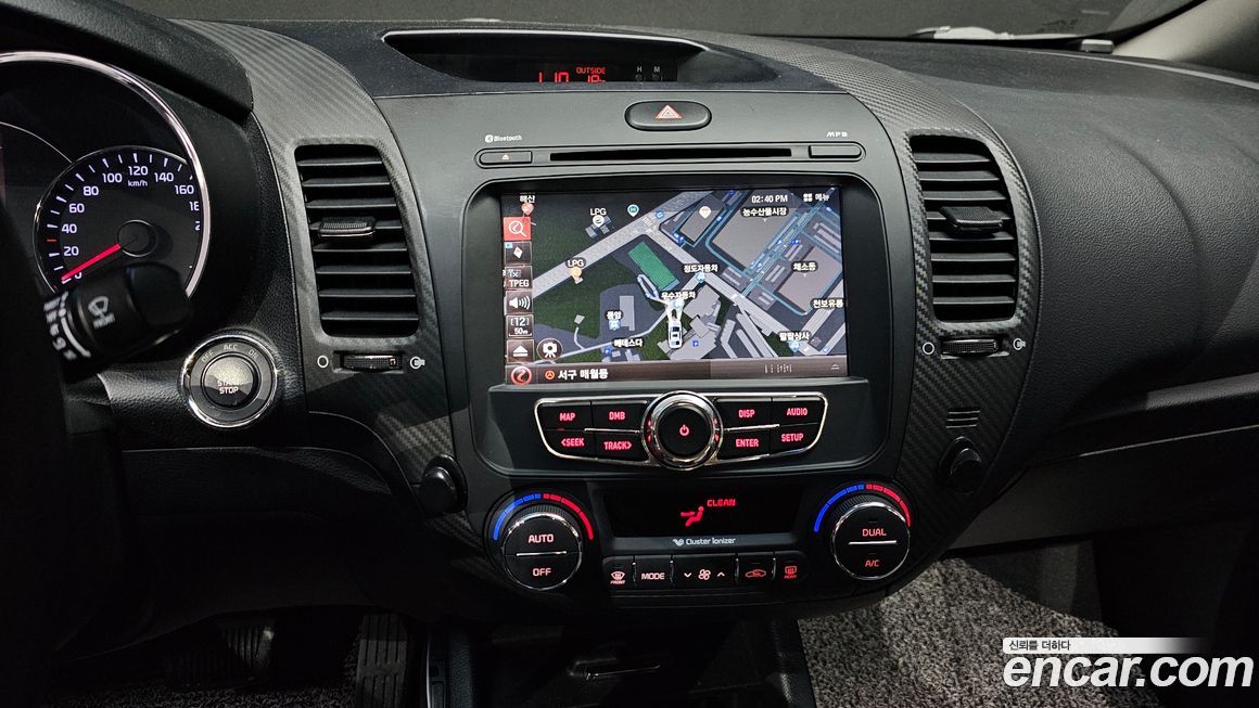 Kia K3 2013